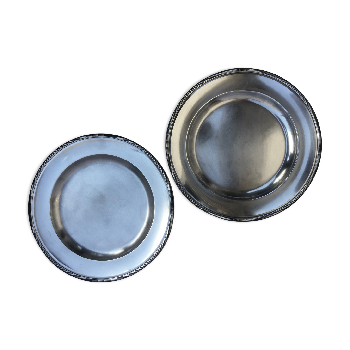 Set of 2 silver trays