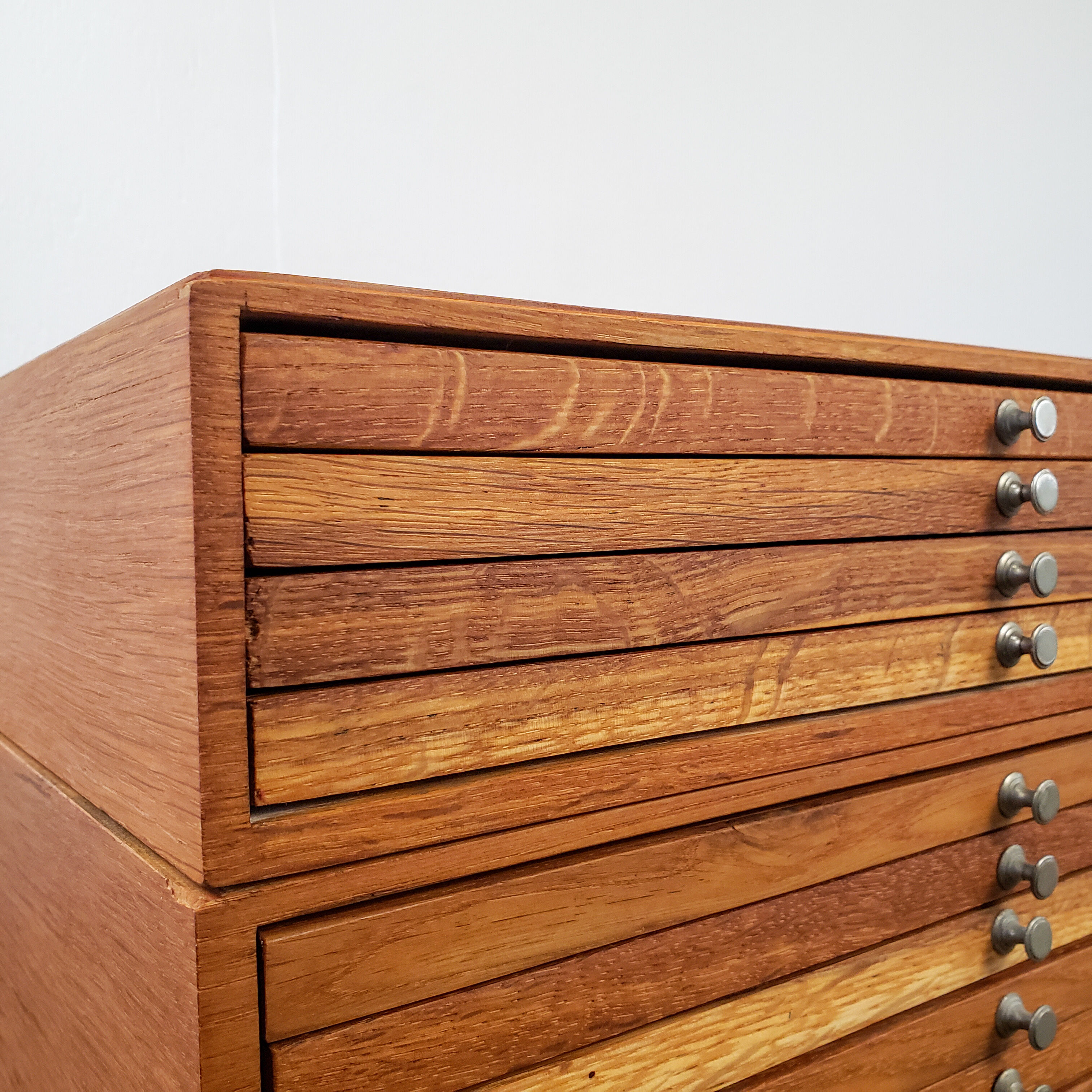 Box - Loom furniture to install - 10 drawers