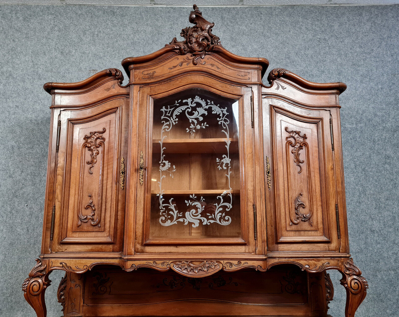 Louis XV double body sideboard in solid walnut circa 1880