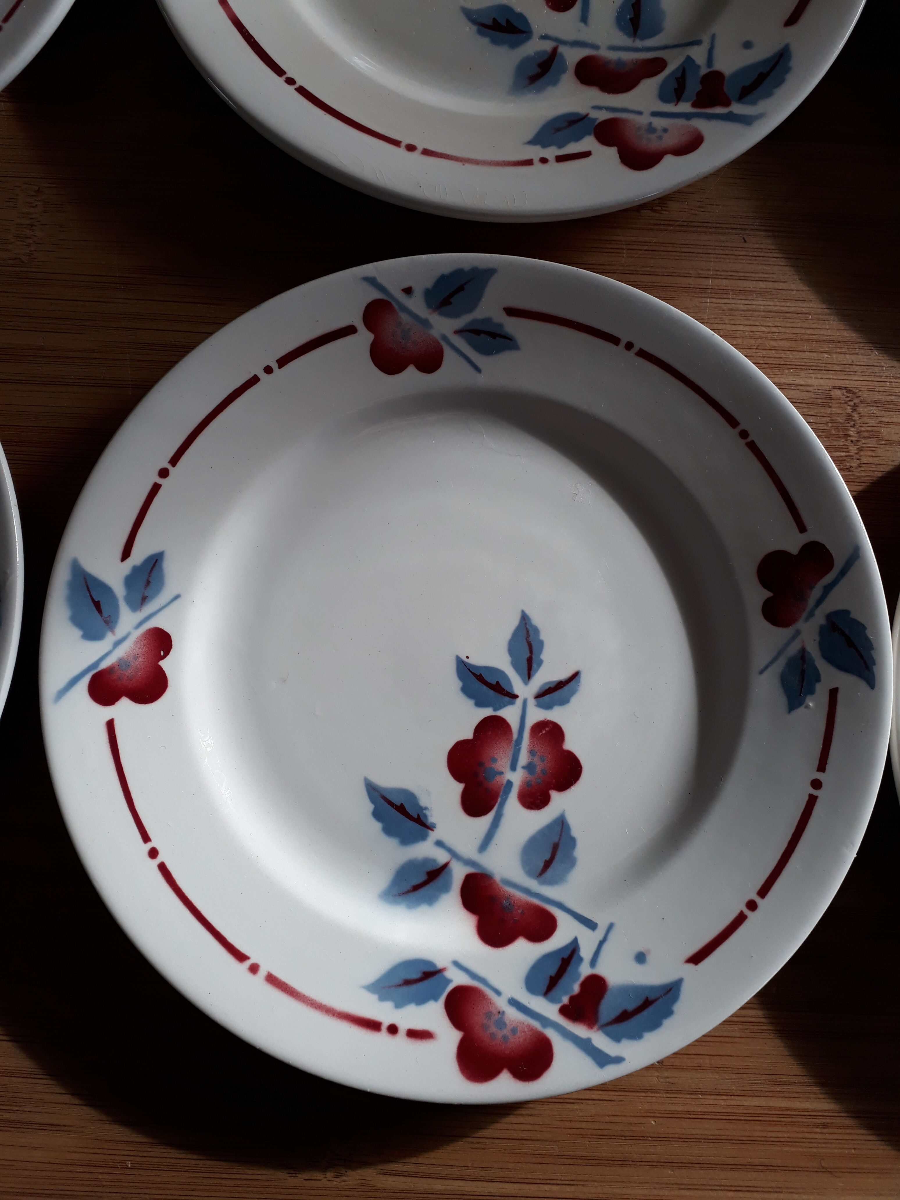 Lot de 6 assiettes à dessert anciennes Céranord-St Amand modèle IENA