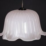 Large vintage flower-shaped chandelier in pink Murano glass, Italy 1980s.