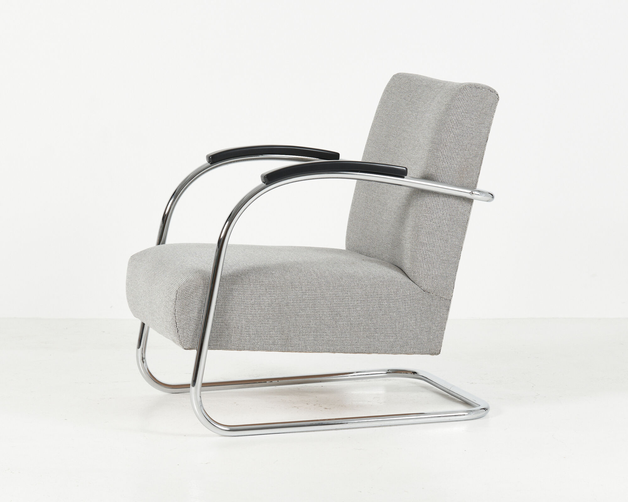2 cantilever armchairs from Mucke & Melder, 30's