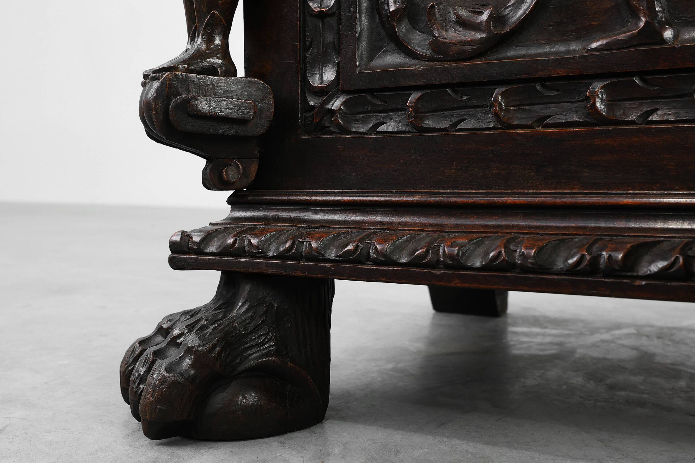 French Neo‑Renaissance Oak Blanket Chest, 19th Century
