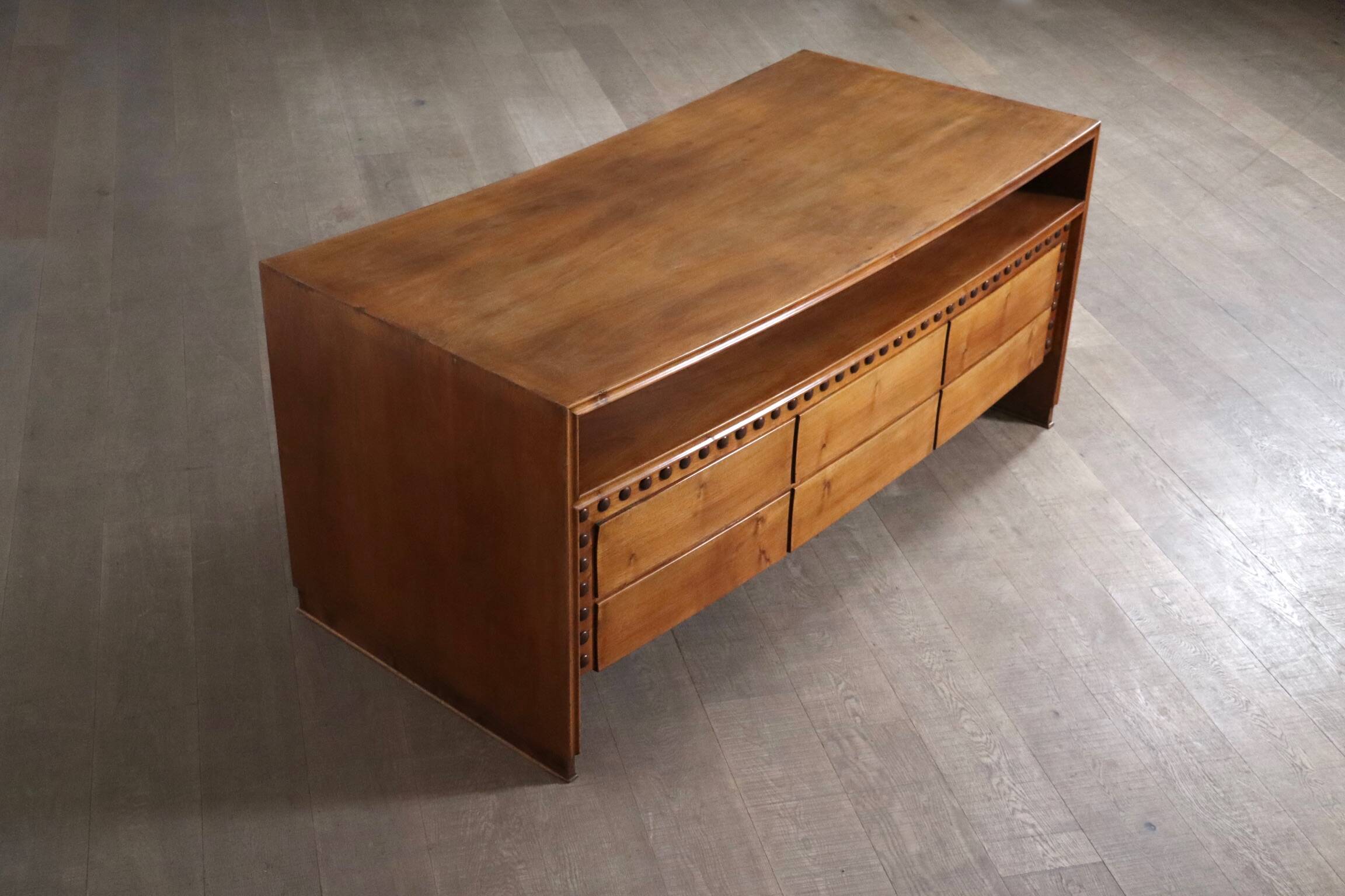 Curved Directors desk in walnut, Italy 1940s