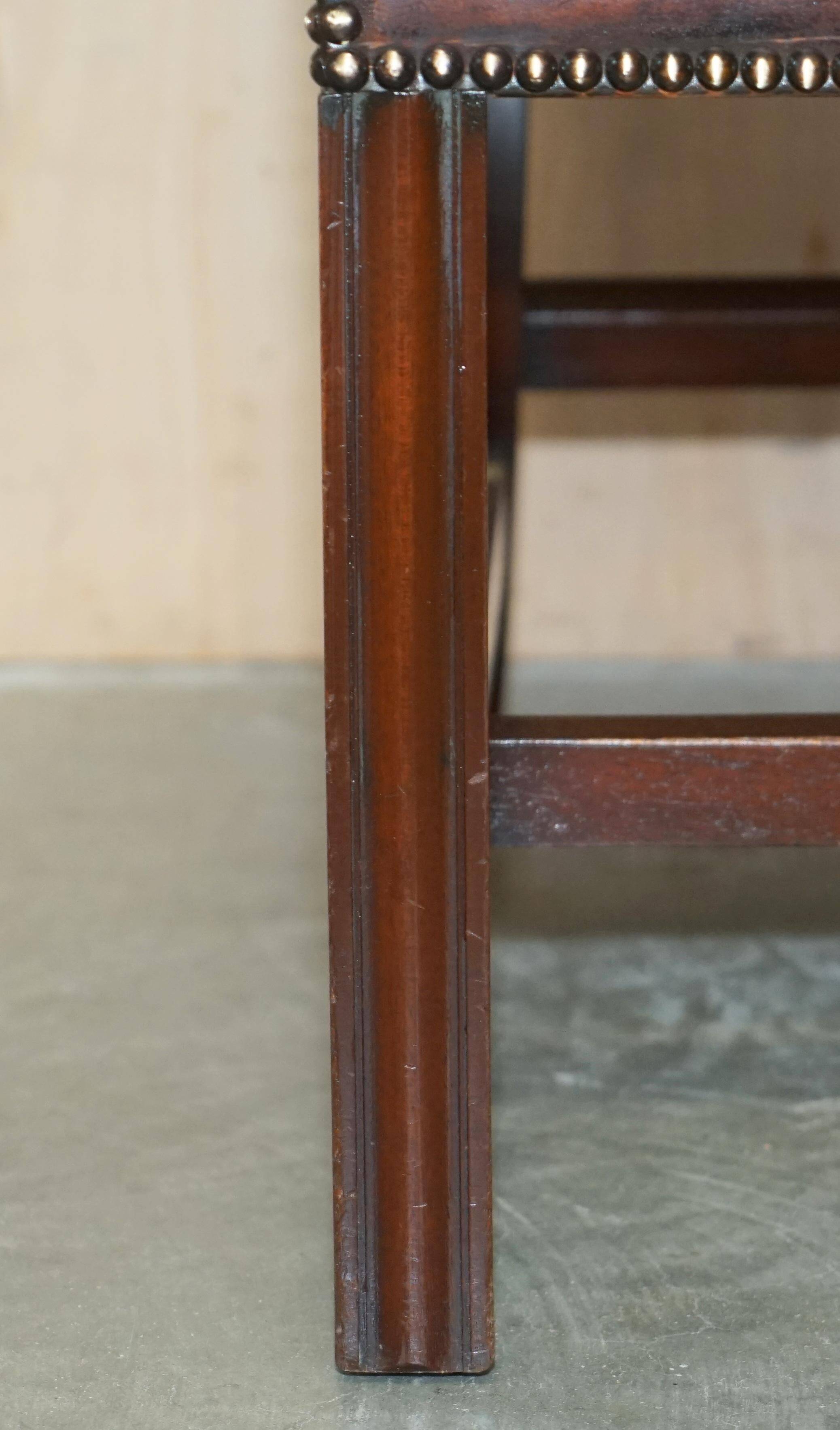 Fauteuil de bureau Gainsborough restauré cuir teint à la main