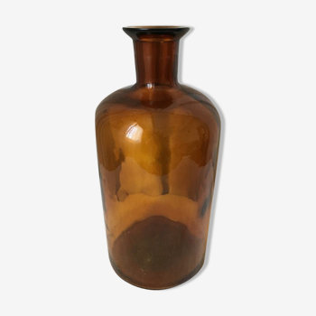 Ancien flacon en verre épais ambré