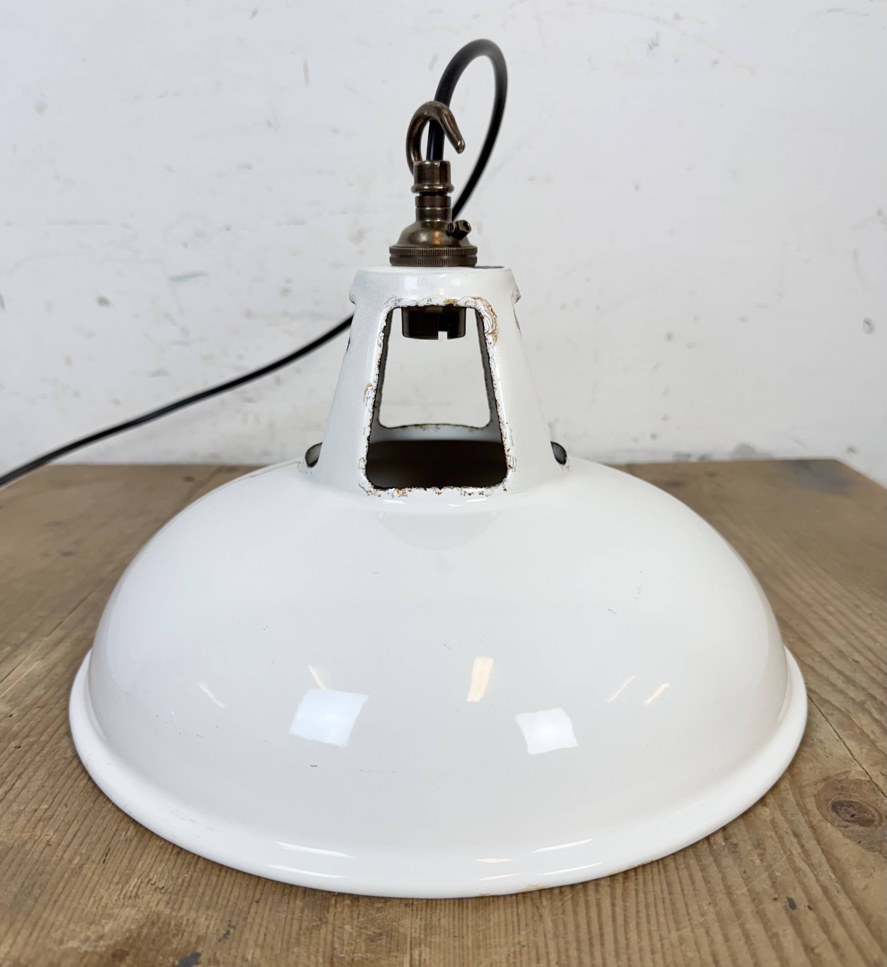 Industrial White Enamel Factory Pendant Lamp from Thorlux, 1960s