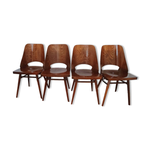 Ensemble de quatre chaises