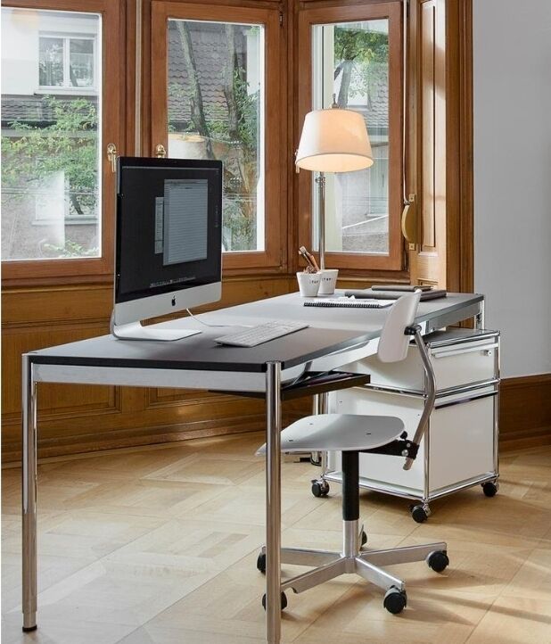 Table USM Haller gris anthracite – design suisse iconique