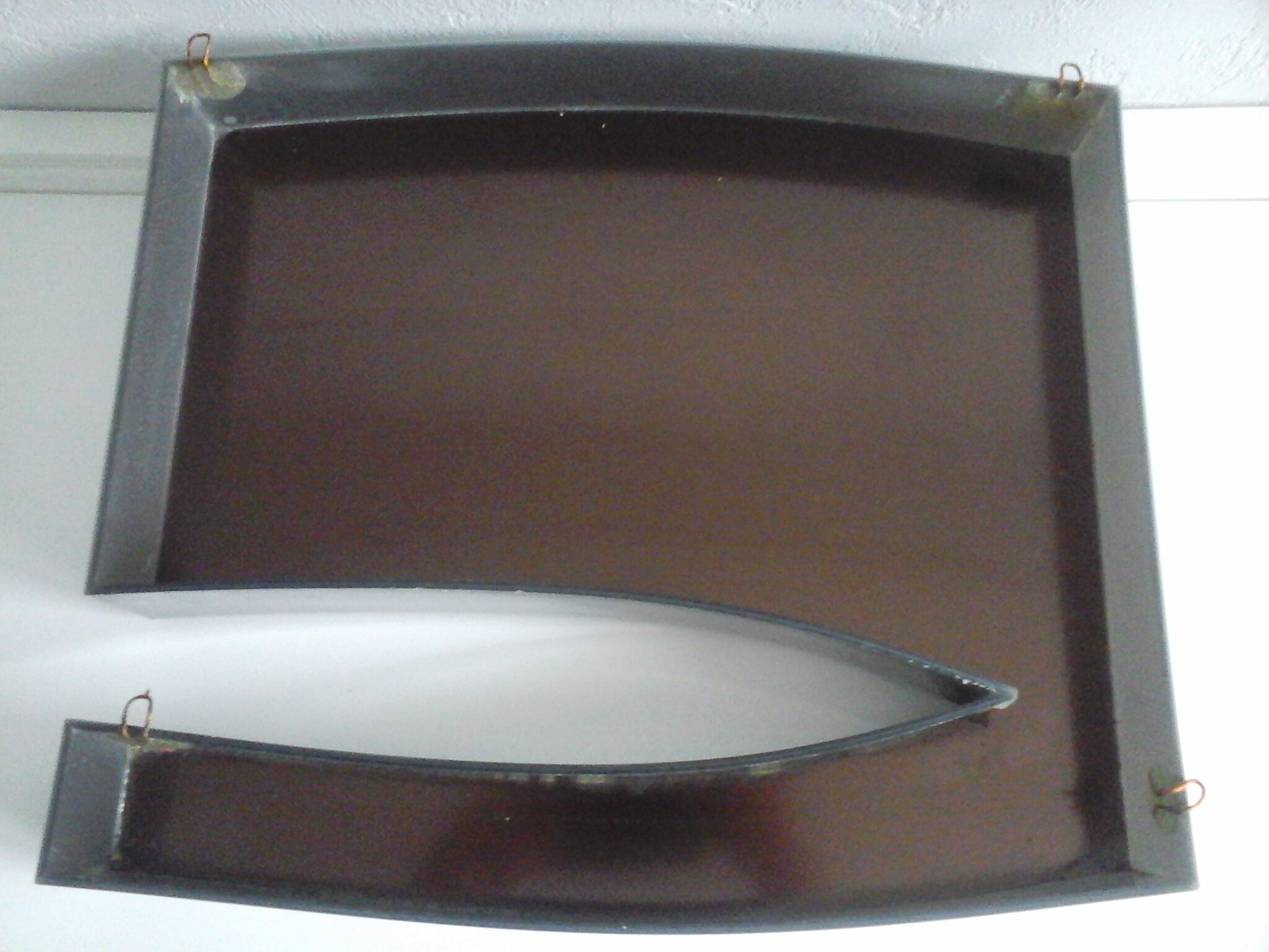 Vintage "C" sign letter