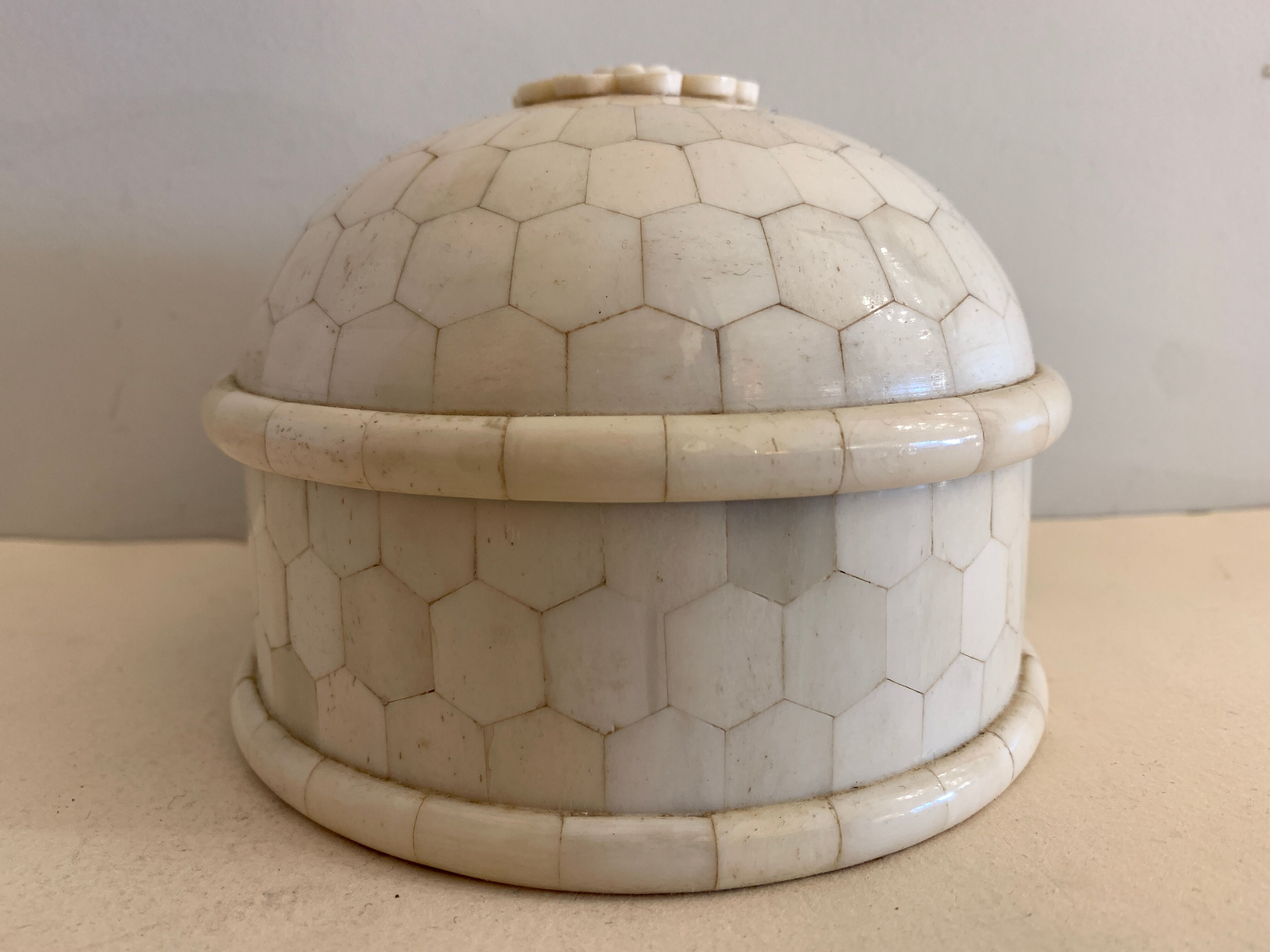 Round jewelry box