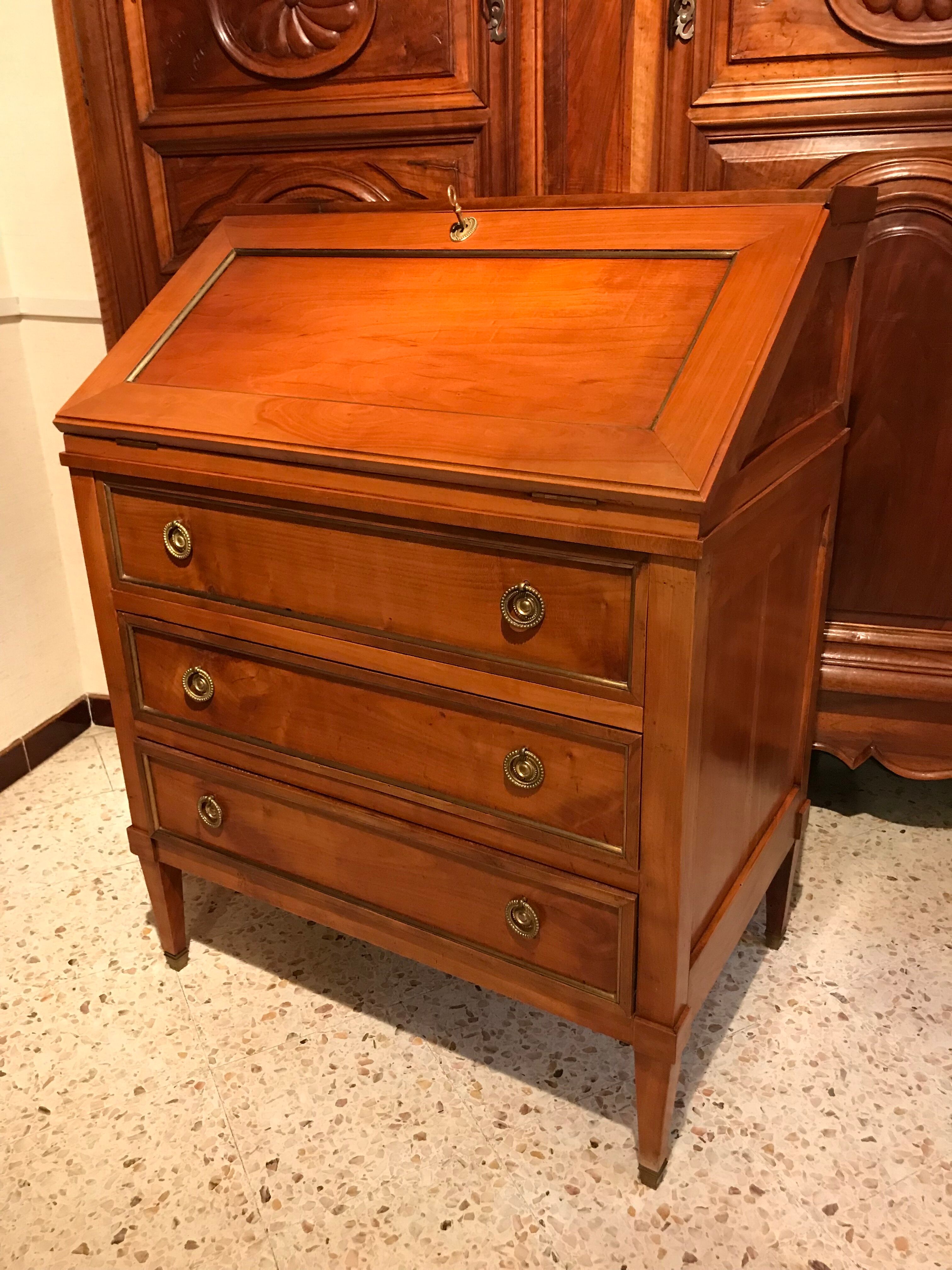 Small secretary English donkey back office Madame 3 drawers