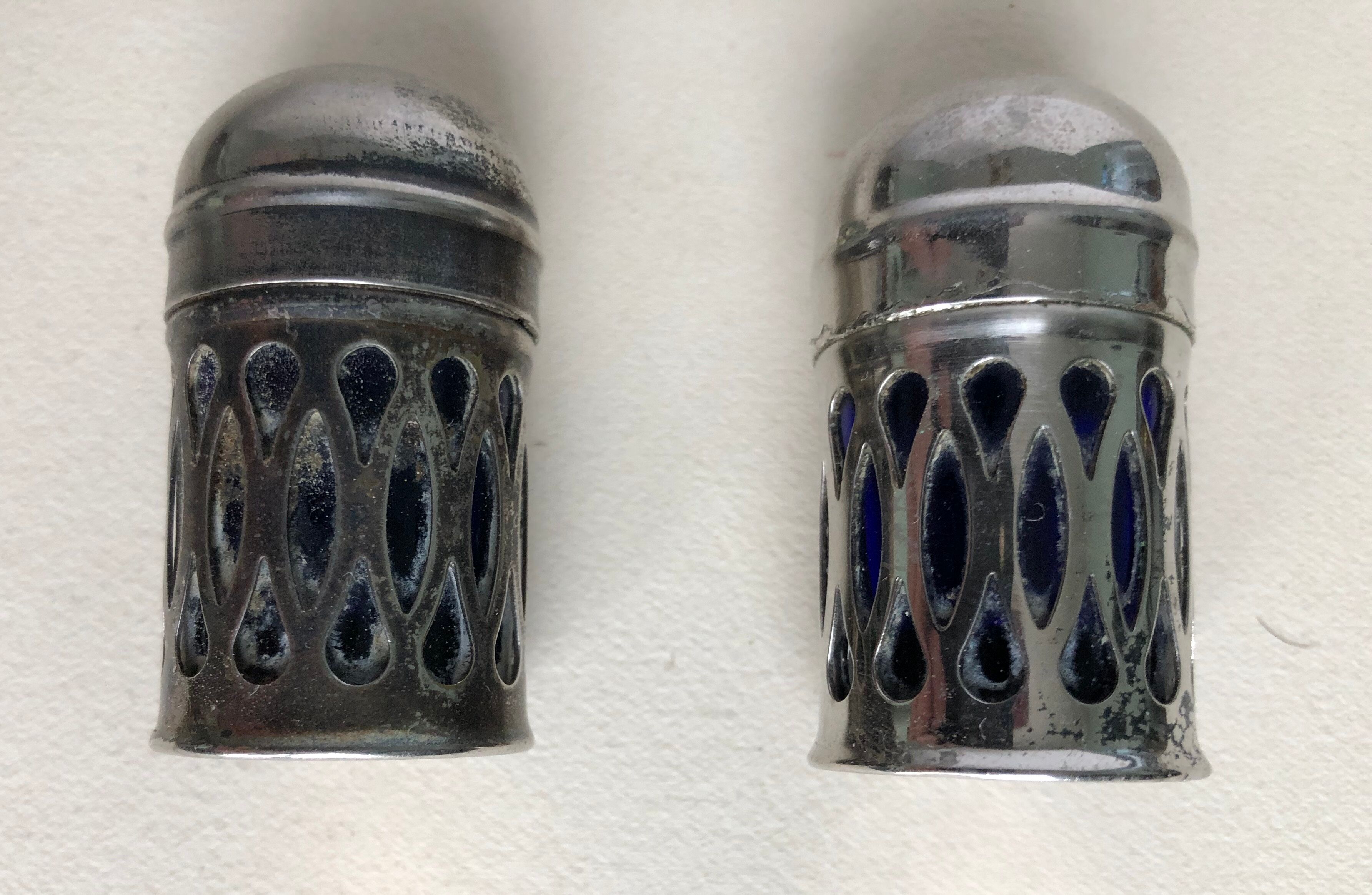 Set of 2 silver metal salts