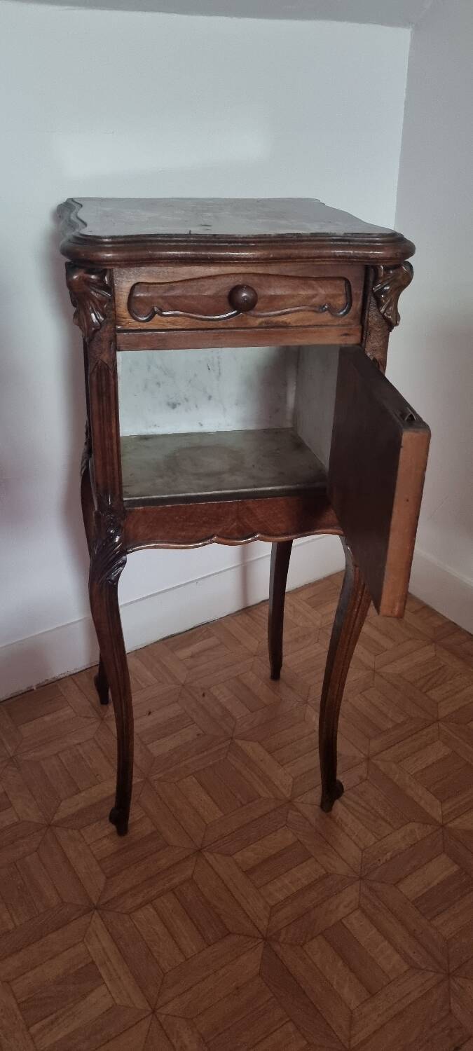 1  table de Chevet vintage