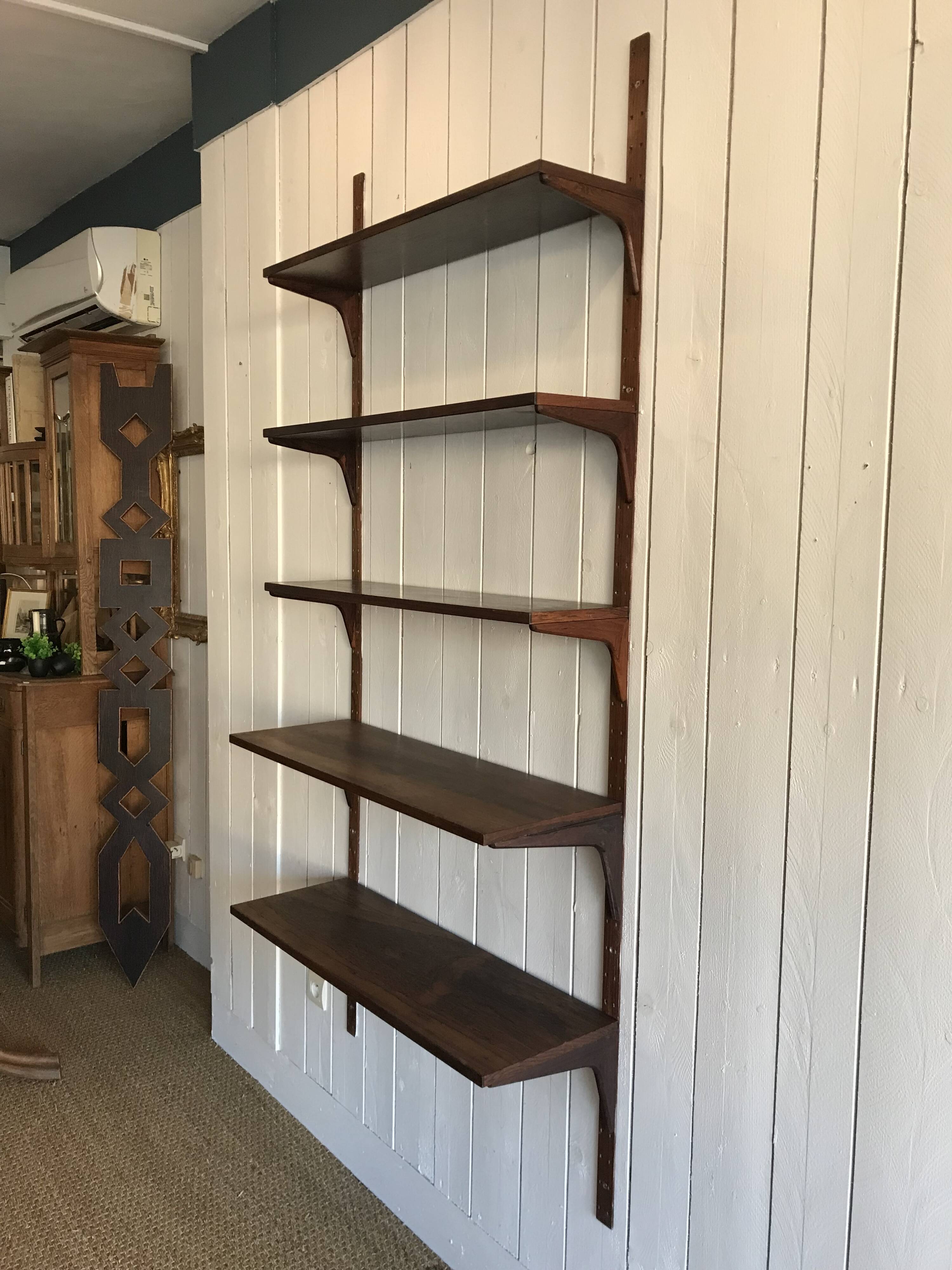 Wall shelves in rosewood by Poul Cadovius