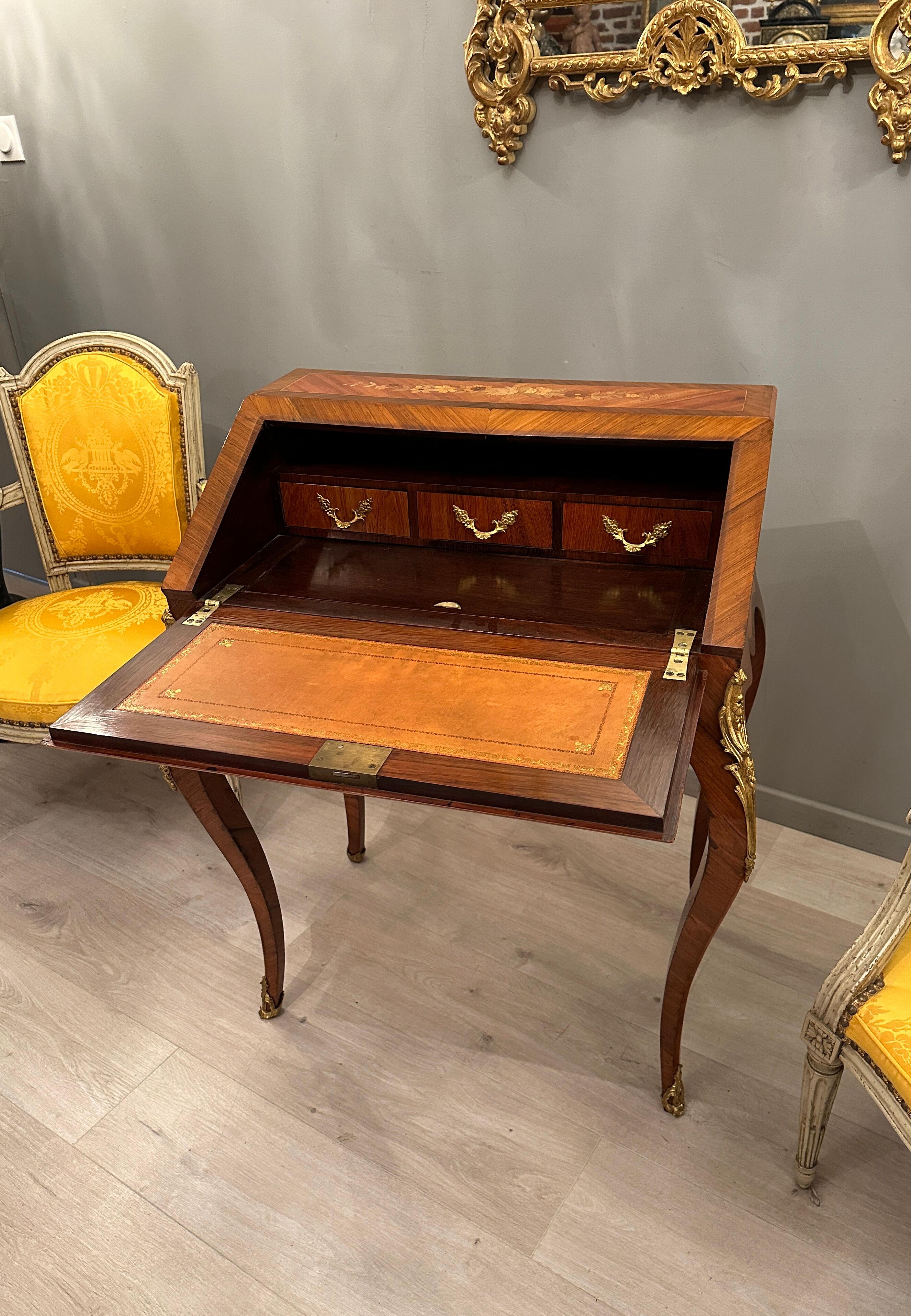 Writing desk in marquetry of the napoleon III period around 1870