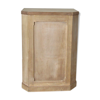 Wooden counter