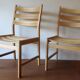 Paire de chaises à repas à large assise en frêne massif par Kurt Ostervig pour KP Mobler, Danemark 1950