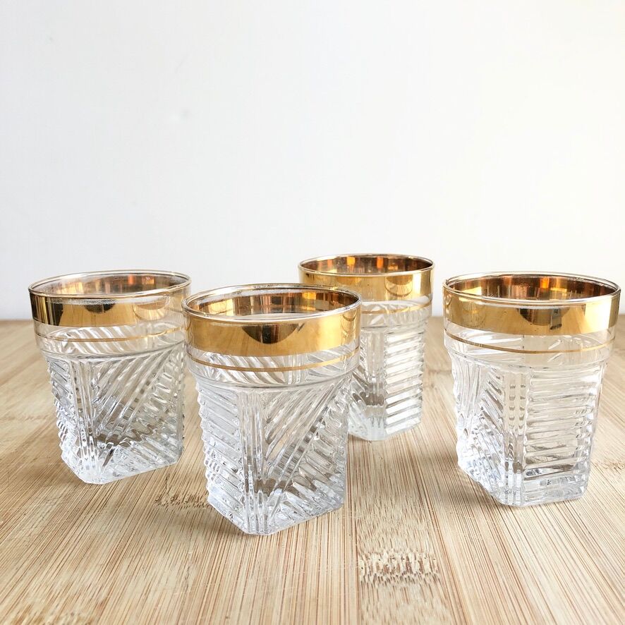 4 small retro glasses