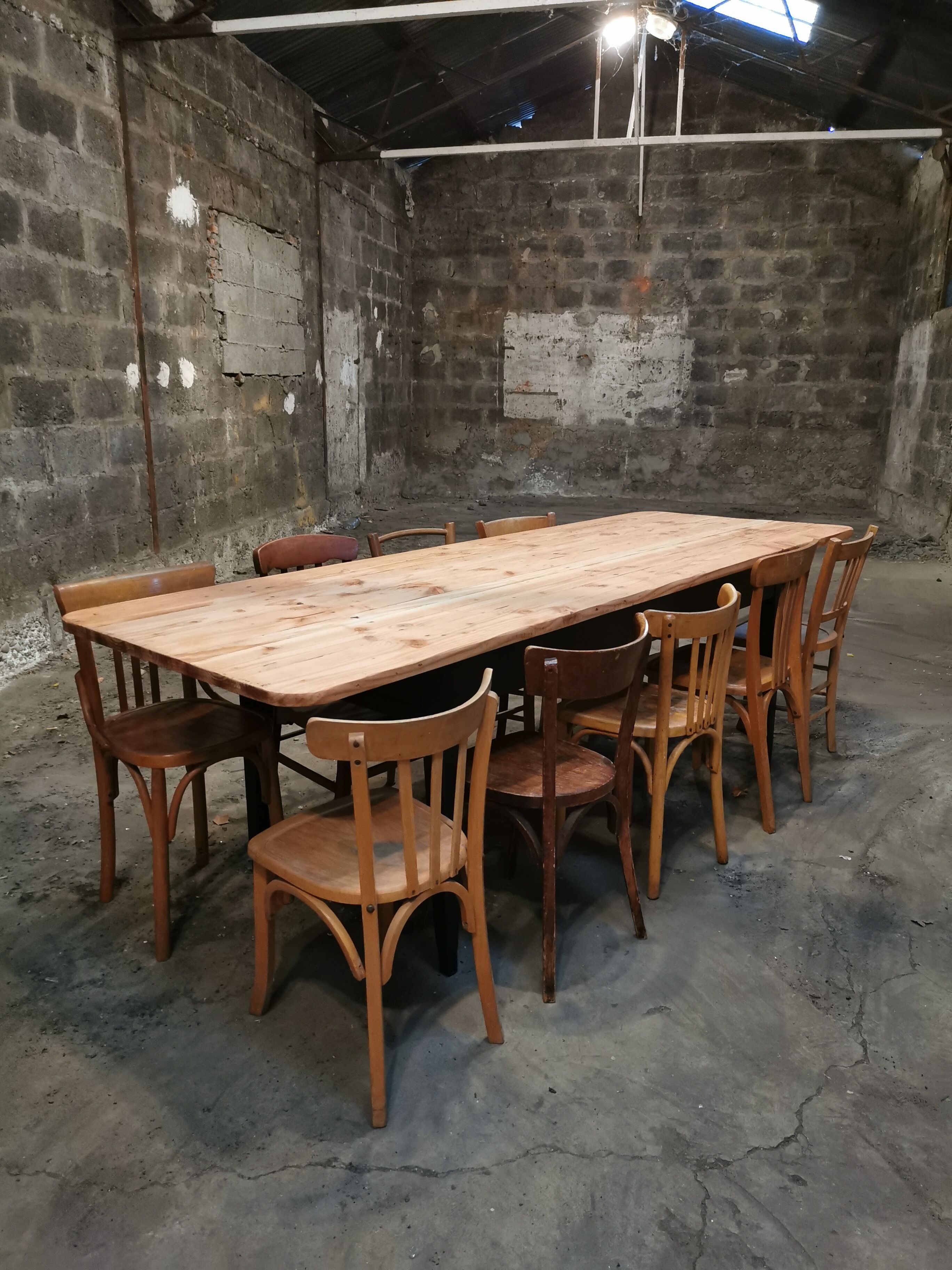 Farm table 8/10 people