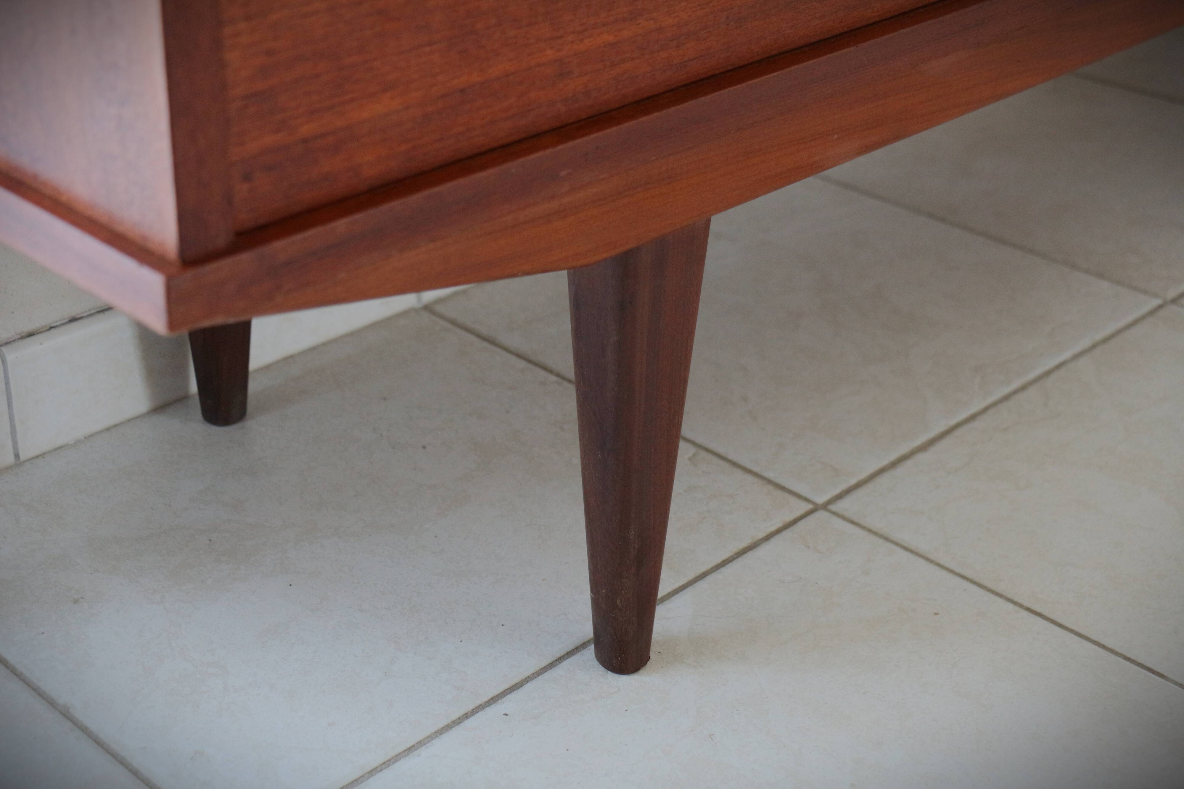 Scandinavian design in French-made teak