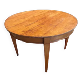 Round table in cherry wood
