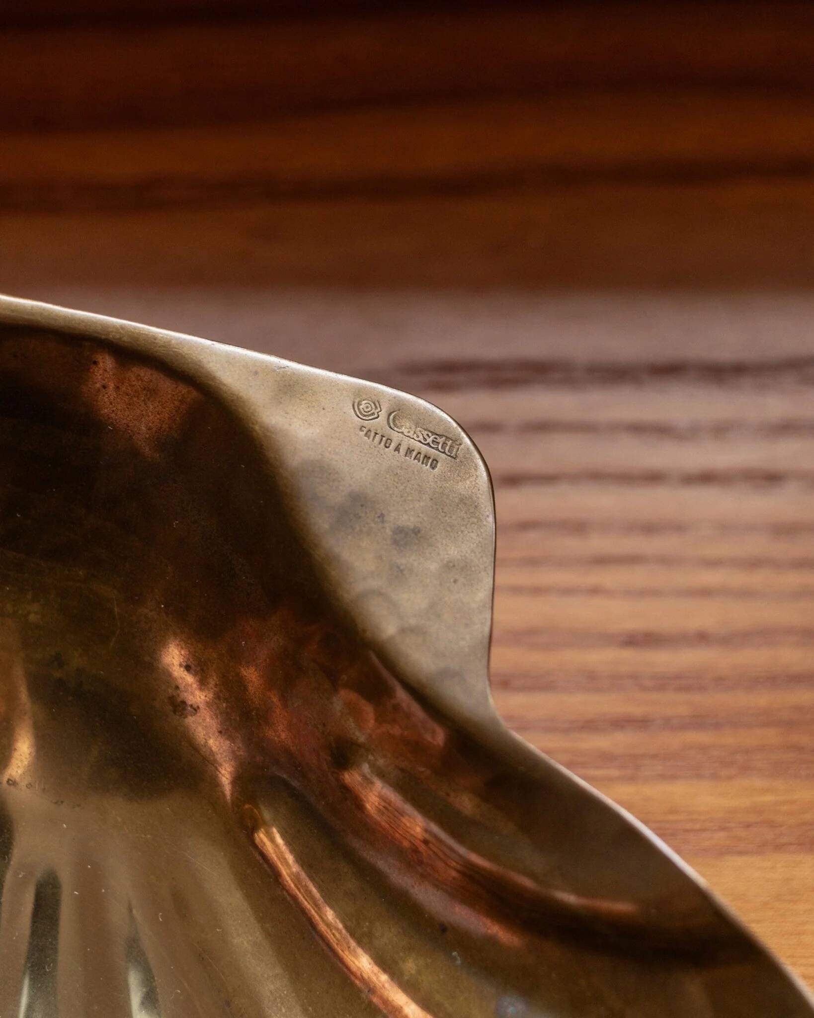 Renzo Cassetti Vintage Brass Shell Bowl with golden patina – Handcrafted Italy 1960s