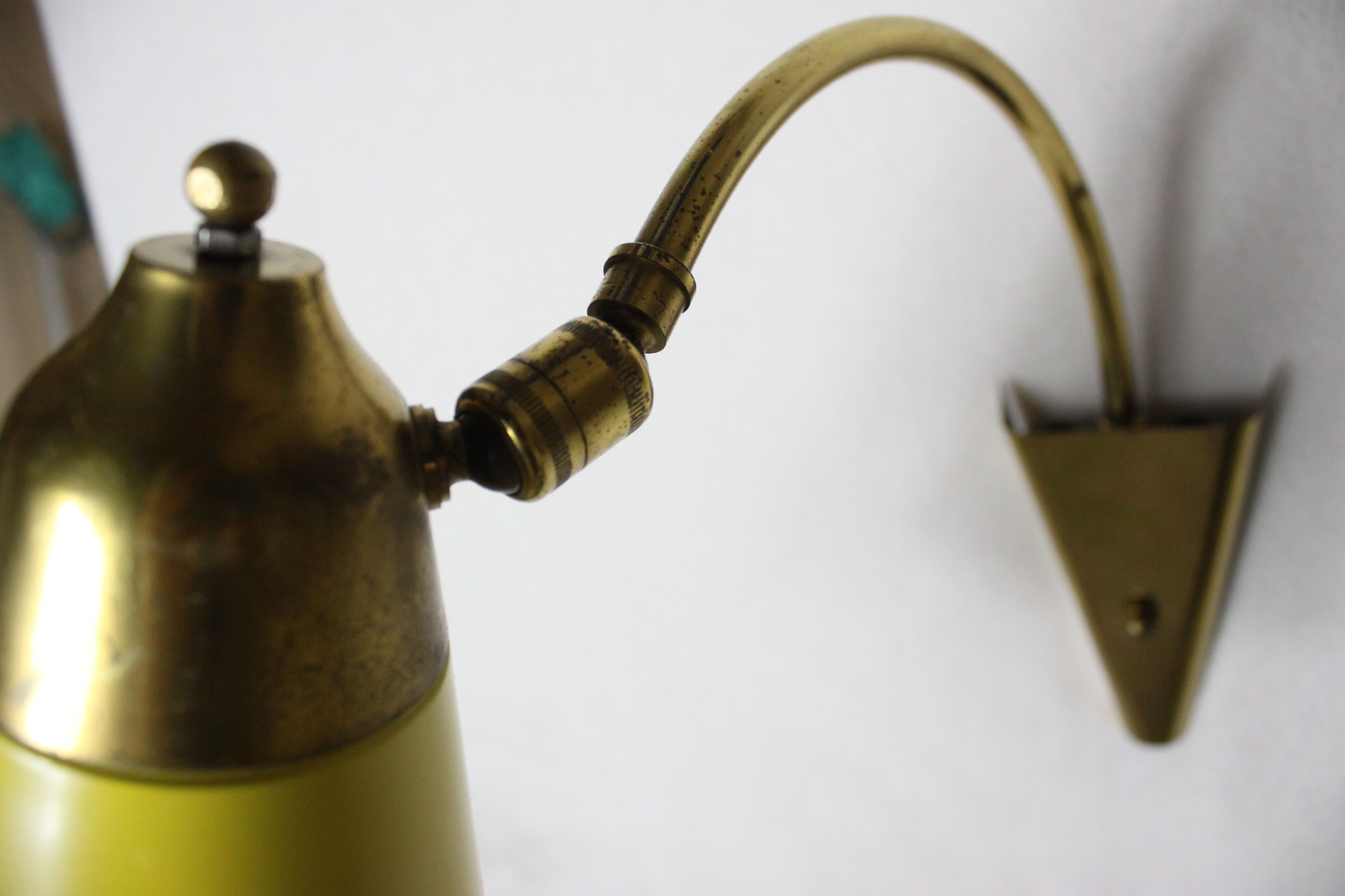 Wall  light brass stem in Italian 1960