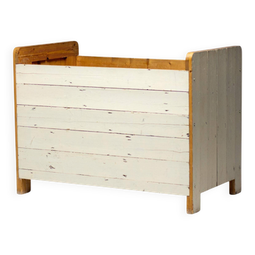 Reclaimed wood bench by Piet Hein Eek