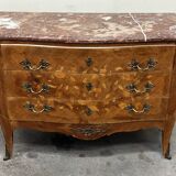 Curved and inlaid chest of drawers, Louis XV style, late 19th-early 20th century