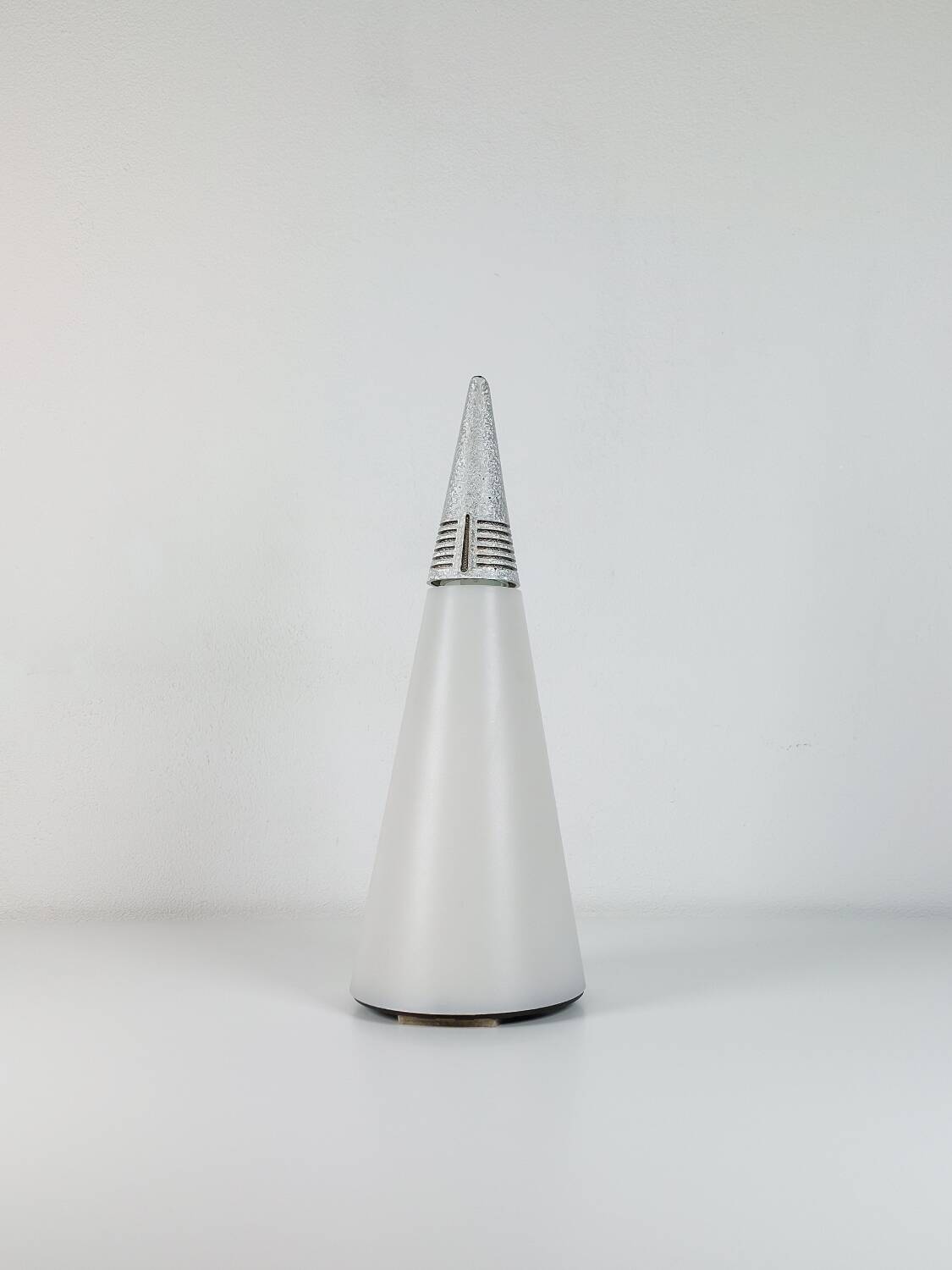 Lampe de table vintage Haruki Mori Cassina 1990