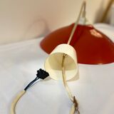 Suspension in red enamelled metal