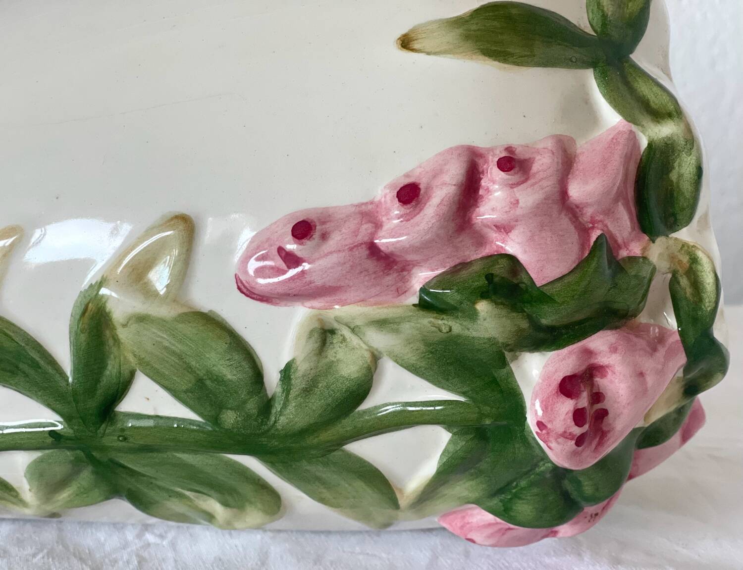 Slip vase.