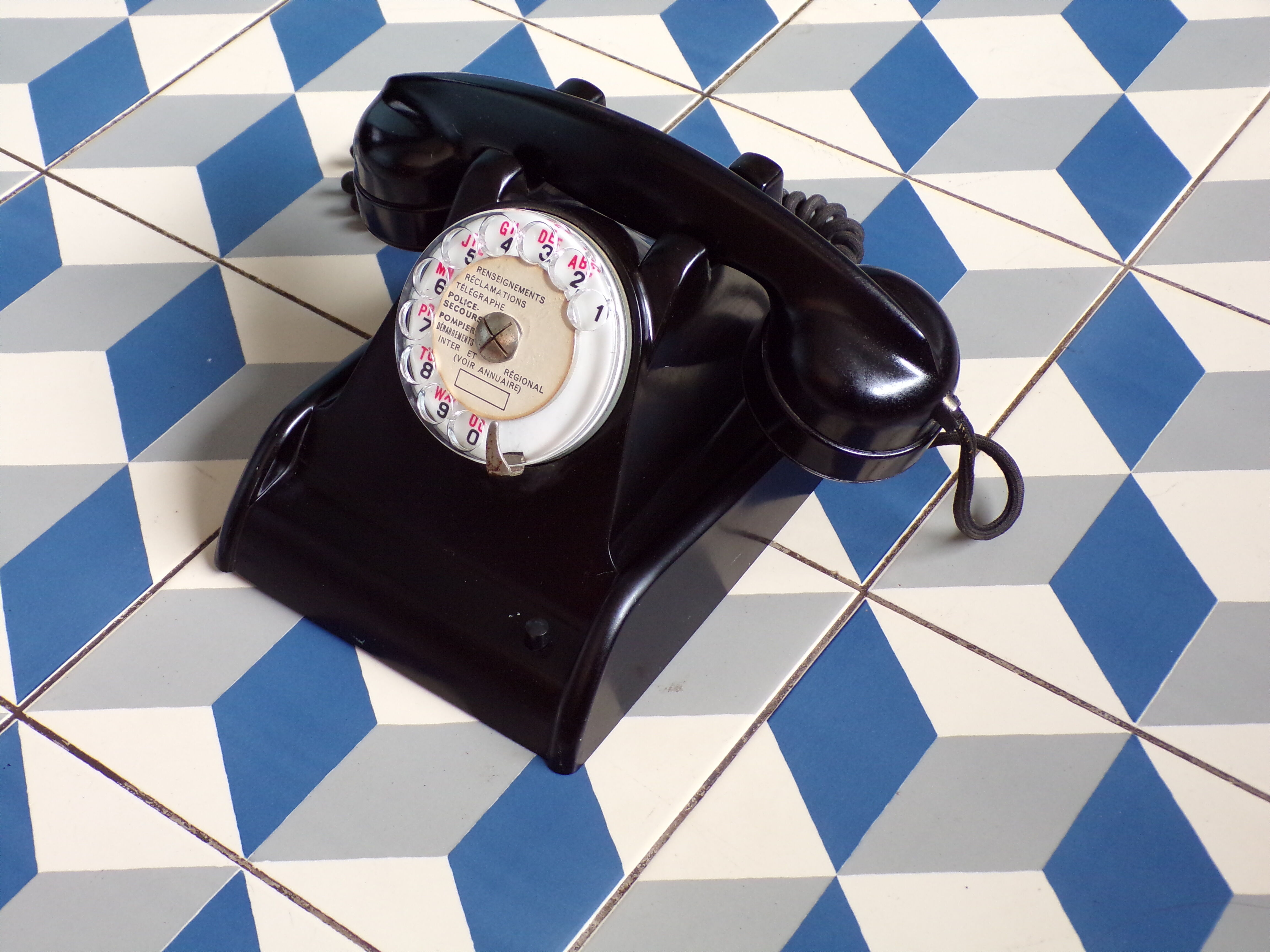 Vintage phone with Bakelite dial