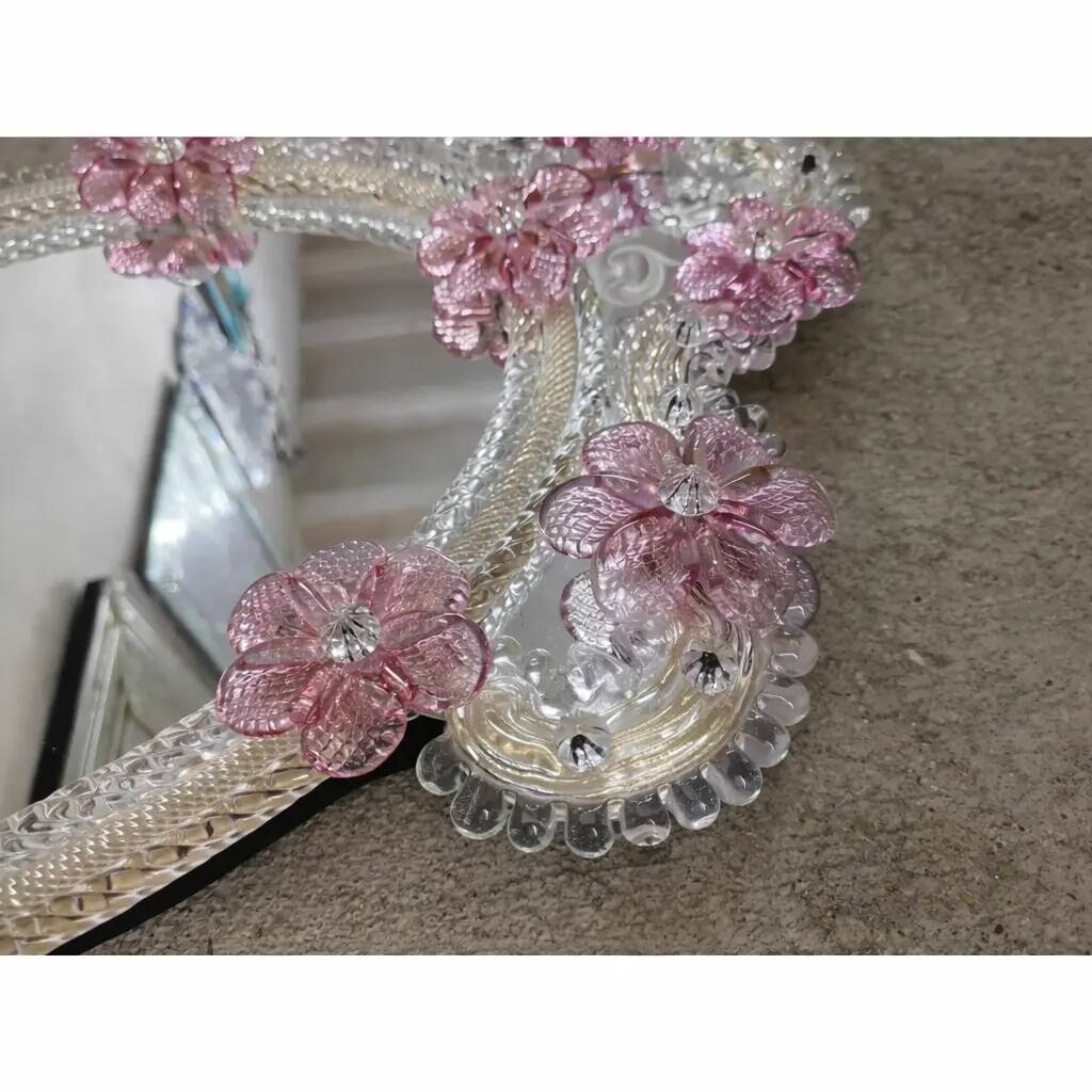 Classic Italian Venetian Oval Pink Floral Mirror in Hand-Carved Murano Glas