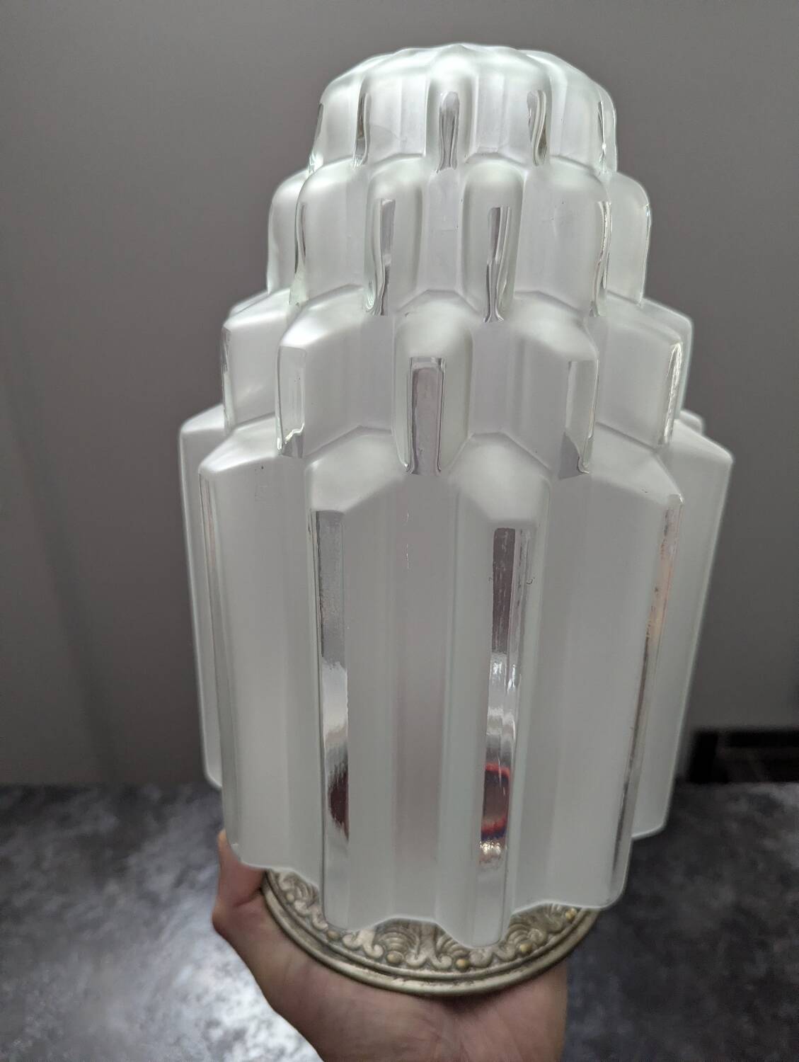 Ancien grand plafonnier lampe à poser globe Skyscraper verre Art déco