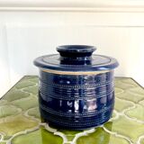 Water-bearing stoneware pot