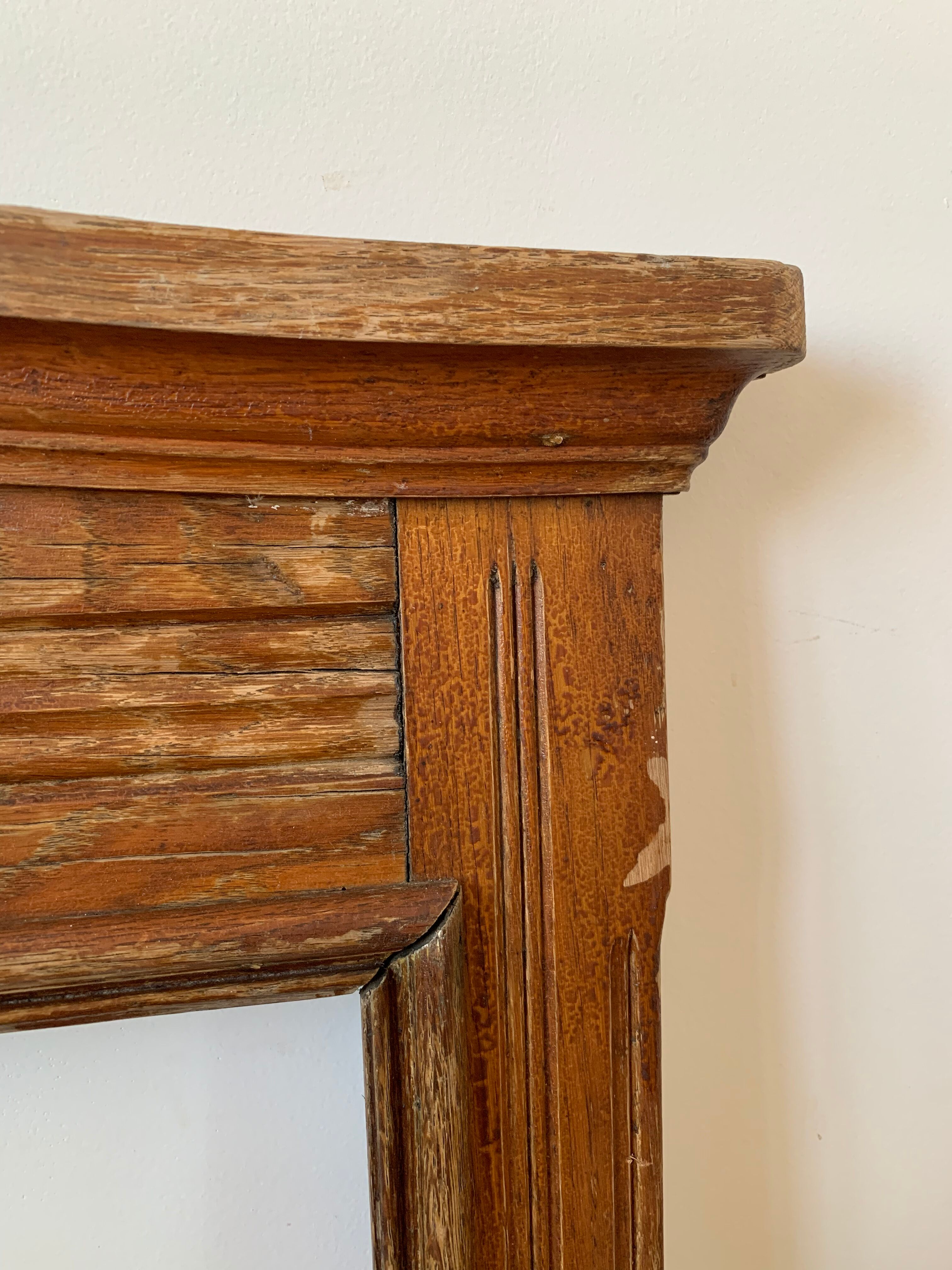 Old pedimented frame 107x78cm