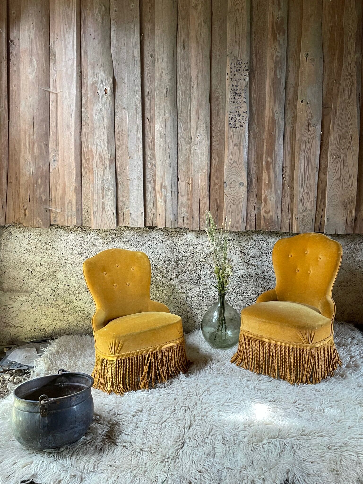 Toad armchair in vintage mustard velvet