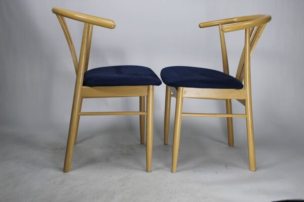 Chaise vega de reydeberg dessus alcantara bleu armature chêne clair 1990 danemark