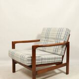 Fauteuil vintage, coussins à carreaux neufs, état d'origine du bois des années 1970