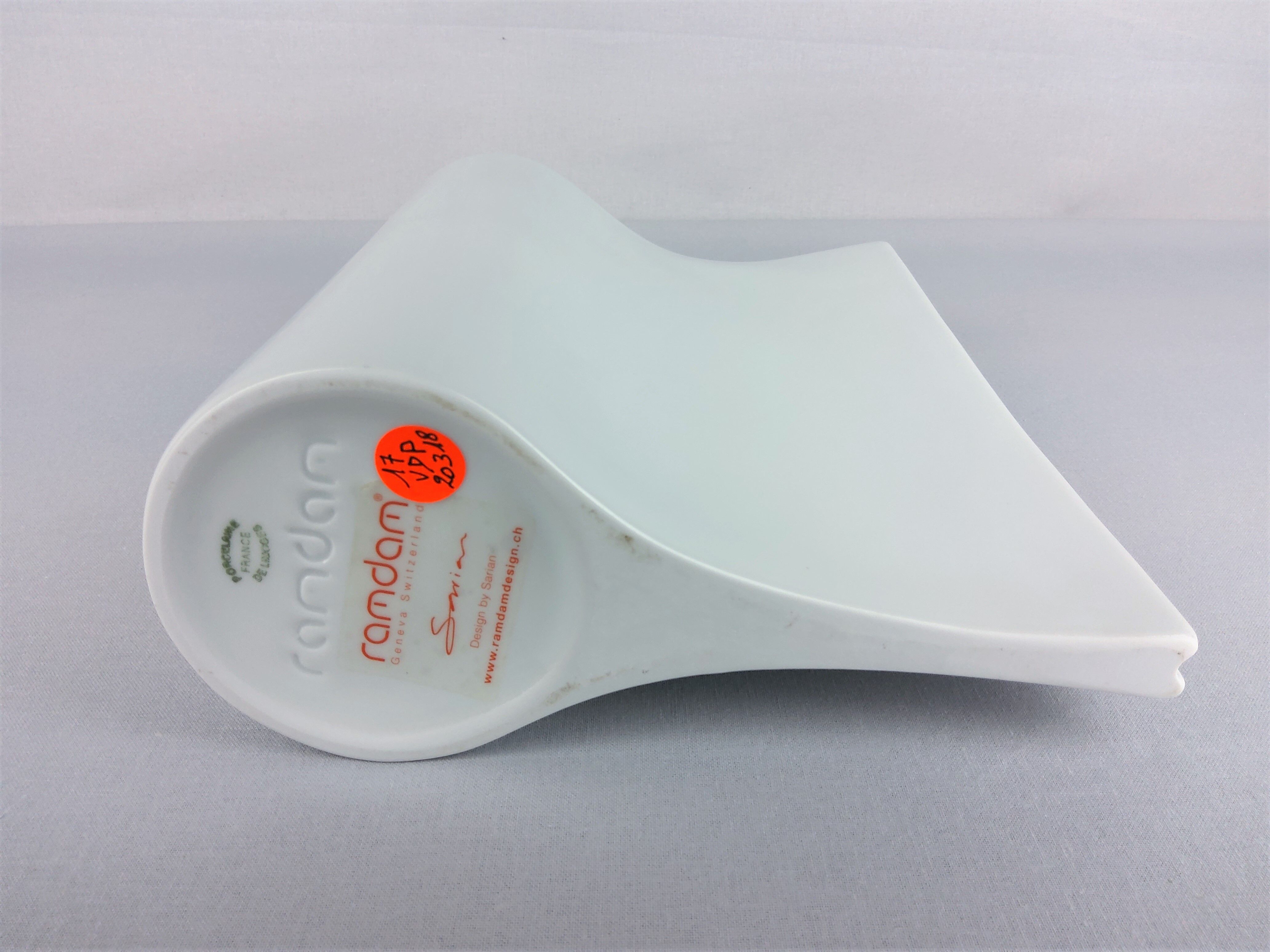 White vase Sarian porcelain Limoges Ramdam