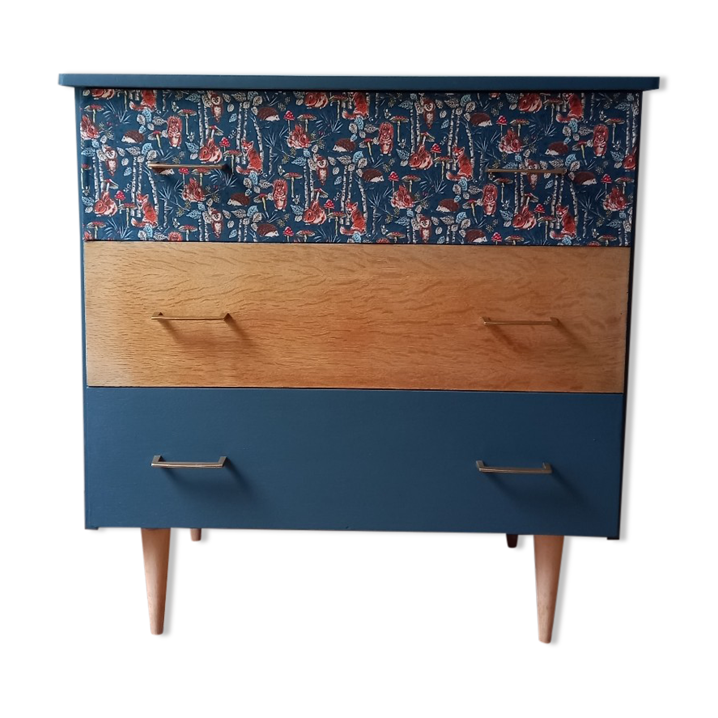 Vintage chest of drawers