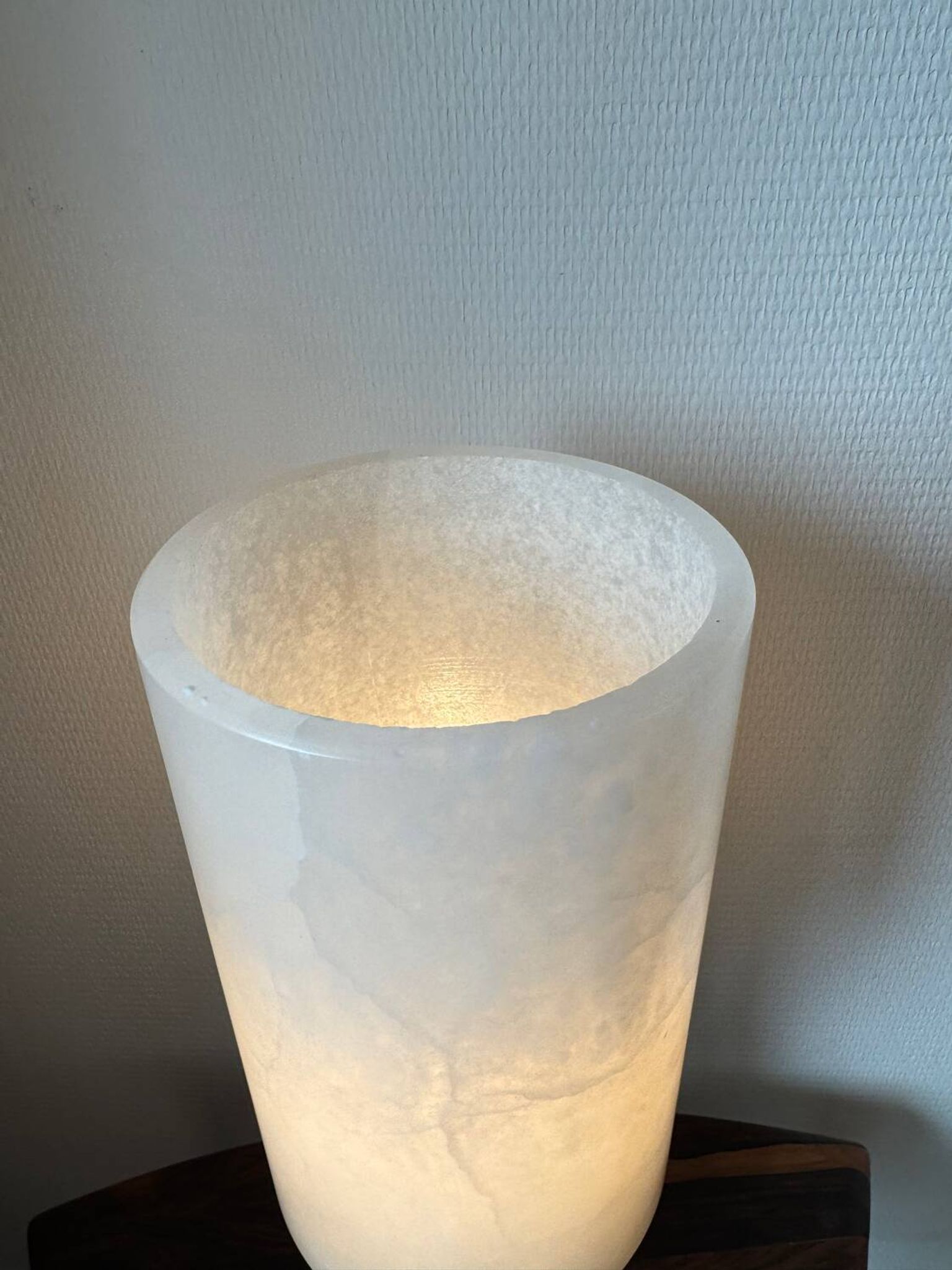 Mid-Century Modernist Spanish Alabaster Table Lamp, 1990s