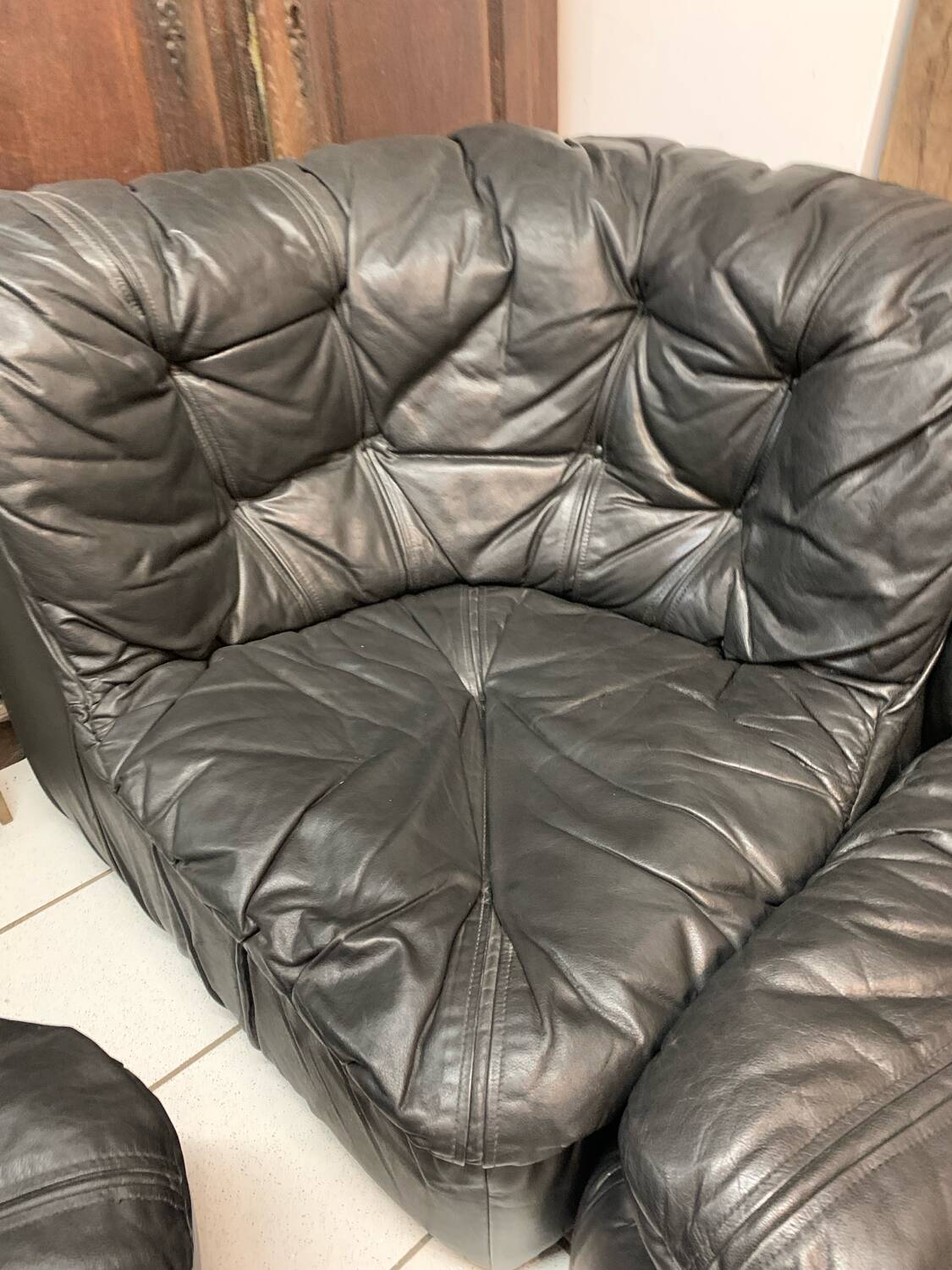 Vintage Black Leather Sofa Design Circa 1980