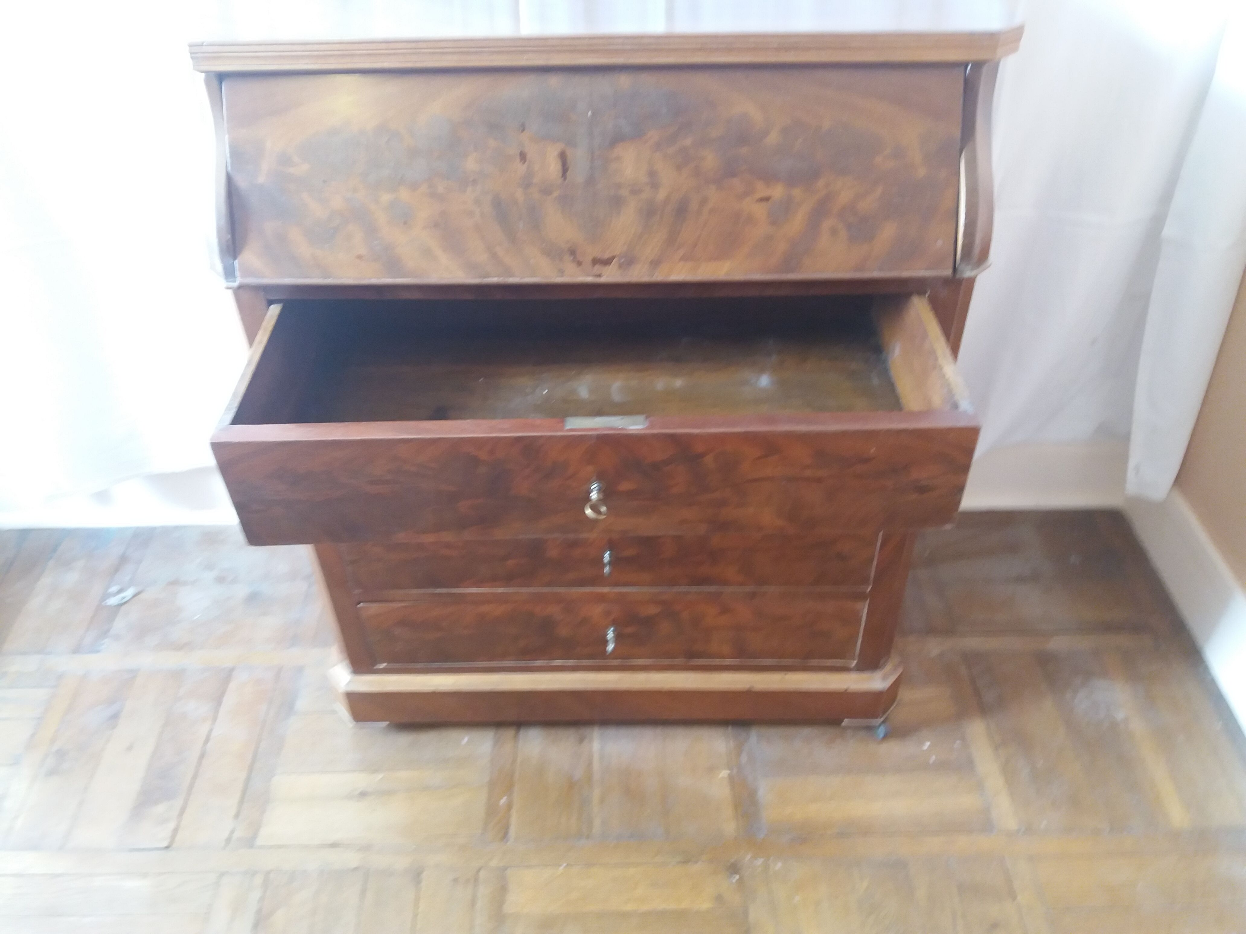Vanity with drawers