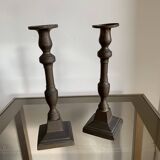Paire de bougeoirs en laiton