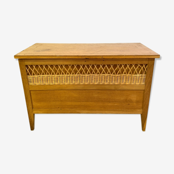 Vintage rattan toy box