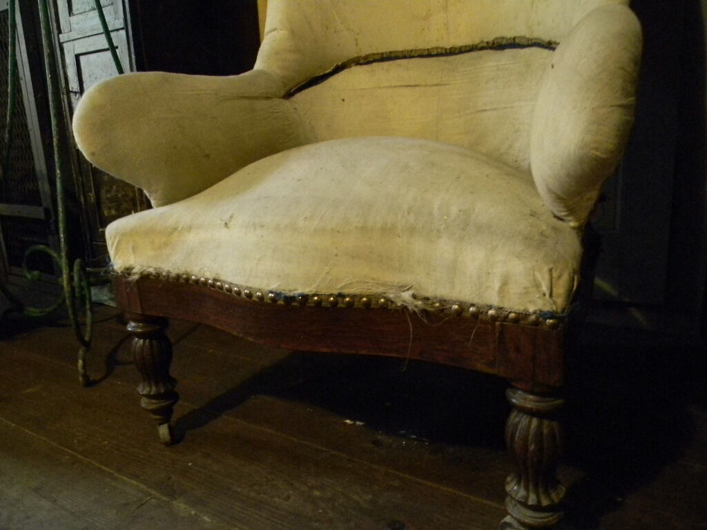 Toad armchair from the 1870s