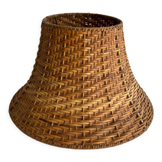 Rattan lampshade